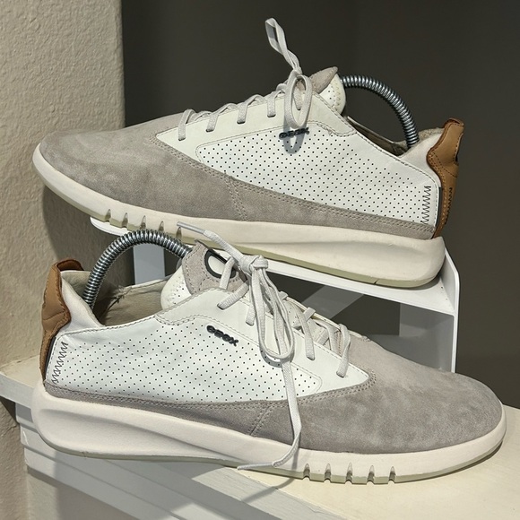 GEOX RESPIRA Men’s Italian Casual Leather Sneaker White Gray Size 8 Worn Once - Picture 1 of 10
